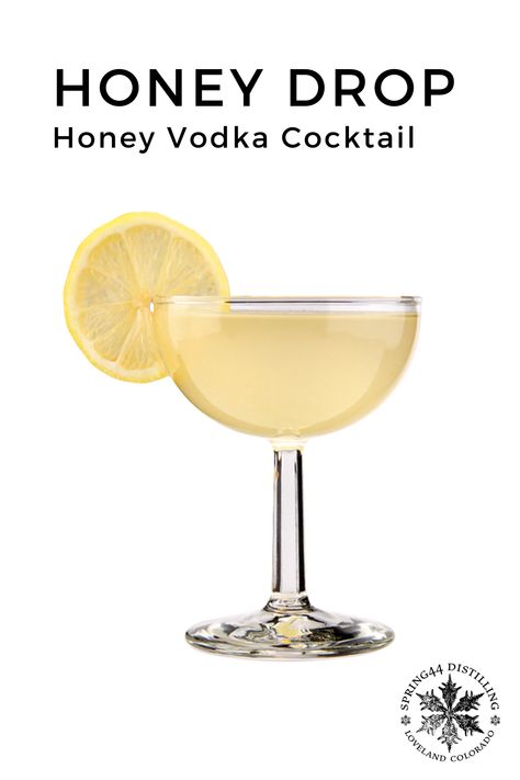 Alcoholic Drinks With Honey, Honey Vodka Cocktails, Cocktails With Honey Syrup, Honey Liquor Cocktails, Honey Syrup Cocktails, Honey Cocktail Recipes, Drinks With Honey, Honey Martini, Honey Liqueur Recipe