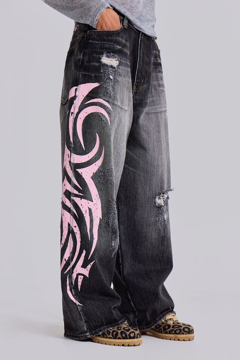 Pink Blade XL Colossus Jeans Original XL Colossus fit 5 pocket styling Heavy slub denim fabric Washed black colourway with sandblast Pink Tattoo screenprint down sides and back Distressed finish Model is 5 ft 9, size 8 and wears a size W30 for an oversized fit. Style code: JMJE490295% Cotton, 5% ViscoseMachine wash at 30 degreesCool iron on reverseLay flat to dryWash inside outRecommend washing on cold with similar colours Bariloche, Colossus Jeans, London Clothing, Grey Pinstripe Suit, Charcoal Suit, Pink Tattoo, Diy Clothes Design, Denim Ideas, Guys Clothing Styles