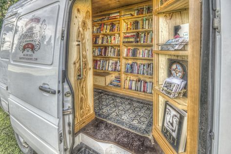 Rita Collins Drives a Traveling Bookstore Around the United States Quaint Bookstores, Traveling Bookstore, Van Bookstore, Mobile Bookstore, Eureka Montana, Book Truck, Drive Across America, Bookshop Café, Book Mobile