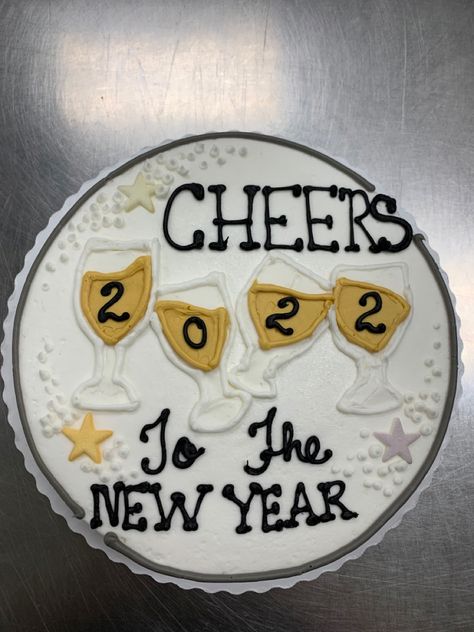 New Year Eve Cake Ideas, New Year Baked Goods, New Years Sheet Cake, New Years Cookie Cake Ideas, New Year’s Eve Cakes, New Years Cakes Ideas, New Years Eve Cakes, New Years Cookie Cake, New Year’s Eve Cake Ideas