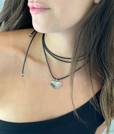 Cord Choker Necklace, Shiny Texture, Cord Choker, Layered Chokers, Hair Tattoos, Heart Choker, Heart Chain, Gift Jewelry, Cord Necklace