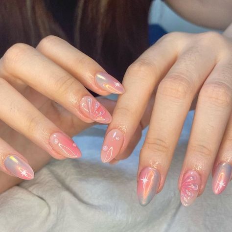 One of the biggest nail trends right now are the aura nails or the airbrush nail designs. Have you checked them out yet? They're so cute! Here are some cute aura nail designs Aura Nail Designs, Aura Nail, Pink Chrome Nails, Asian Nails, Airbrush Nails, Cute Gel Nails, Soft Nails, Japanese Nails, Jelly Nails