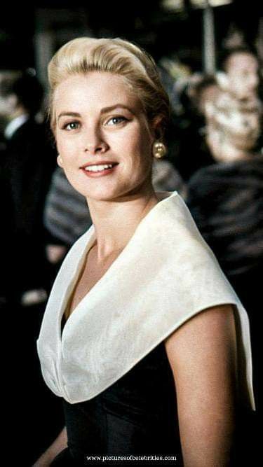 Prins Albert, Hollywood Photography, Grace Kelly Style, Iconic Celebrities, Princess Grace Kelly, Classic Portraits, Lucille Ball, Actrices Hollywood, Princess Grace