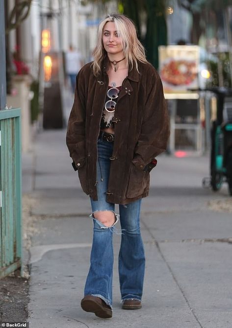 Paris Jackson rides her Vespa in style to meet a close pal for a bite to eat in Santa Monica | Daily Mail Online Oversized Suede Jacket Outfit, Paris Jackson Style, Blue Ripped Jeans Outfit, Blue Vespa, Suede Jacket Outfit, Ripped Jeans Outfit, Blue Ripped Jeans, Paris Jackson, Quick Bite