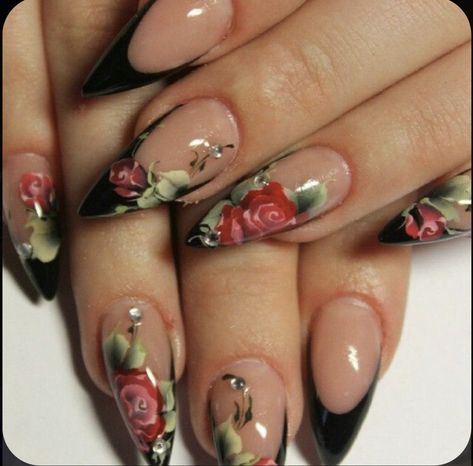 Rose Nails Design, Early 2000 Nails, Red Rose Nails, Betty Boop Nails, Roses Nails, Amazing Nails, Really Cute Nails, Rose Nails, Soft Nails