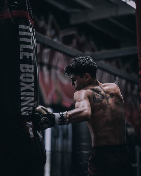 Workout Routines For Men, Boxer Workout, Boxer Aesthetic, Football Player Drawing, Muay Thai Martial Arts, Ryan Garcia, Boxing Images, Boxe Thai, Gym Wallpaper