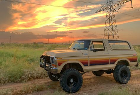 Vintage Bronco Photoshoot, 1982 Ford Bronco, Old Does Bronco, 1983 Ford Bronco, 1980s Bronco, 1980s Ford Bronco, 1970s Bronco, 1980 Bronco, Ford Bronco 1970's