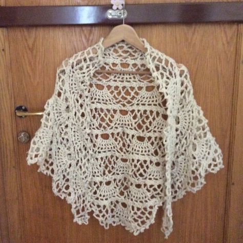 Vintage Inspired Shawl - Free Pattern Shrugs Designs, Crochet Girls Dress Pattern, Girls Dress Pattern Free, Crochet Bolero Pattern, Crochet Capelet, Crochet Pattern Tutorial, Crochet Scarfs, Knitting Cardigan, Embroidery Store