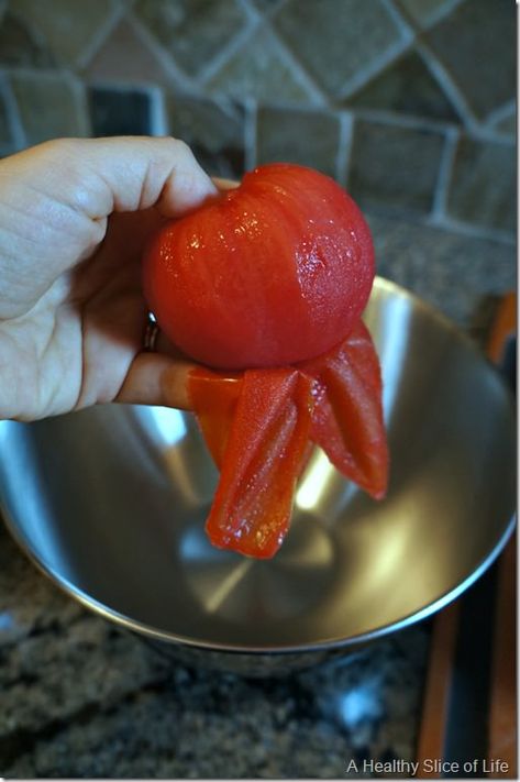 how to peel and deseed fresh tomatoes- 5 Blanching Tomatoes, Store Tomatoes, Tomato Juice Recipes, Ice Baths, Juice Recipes, Tomato Juice, Homemade Soup, Leafy Greens, Summer Is Here