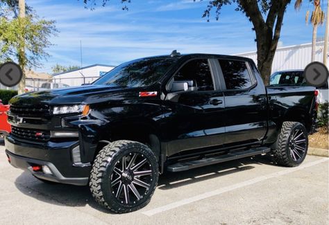 Black Chevy Silverado, 2019 Silverado, Carros Bmw, Chevy Trucks Silverado, Silverado Truck, Gmc Vehicles, Car Luxury, Trail Boss, Lifted Chevy Trucks