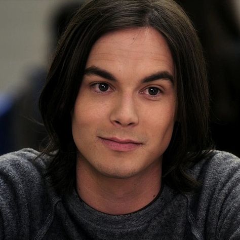 I got Caleb Rivers - Which Pretty Little Liars Love Interest Is Your Perfect Match? Caleb Pretty Little Liars, Jason Pretty Little Liars, Caleb Rivers, Ezra Fitz, Pretty Movie, Tyler Blackburn, River Phoenix, Love Interest, Moon River