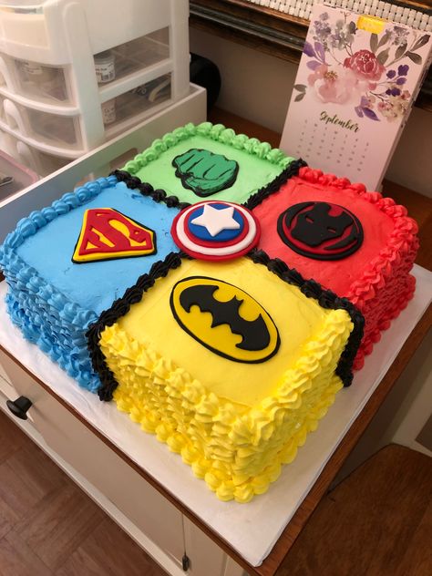 Avengers Birthday Cake Boys, The Avengers Cake Birthdays, Superhero 4 Cake, Marvel Theme Birthday Cake, Marvel Avengers Birthday Decorations, Marvel Bday Party, Marvel 3rd Birthday Cake, Marvel Birthday Theme, Super Hero Birthday Cake Ideas