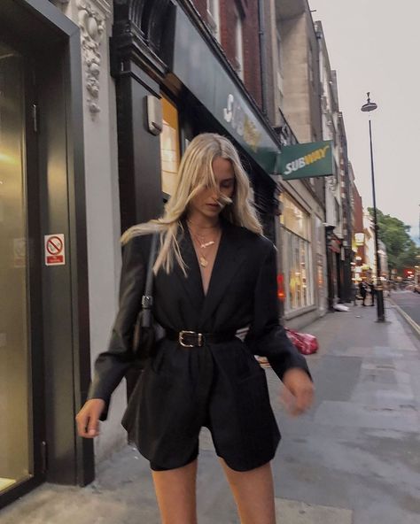 Maddie Demaine, Minimalist Moda, Blazer Outfit, Looks Black, Romper Outfit, Mode Inspo, Looks Chic, Black Romper, Looks Style