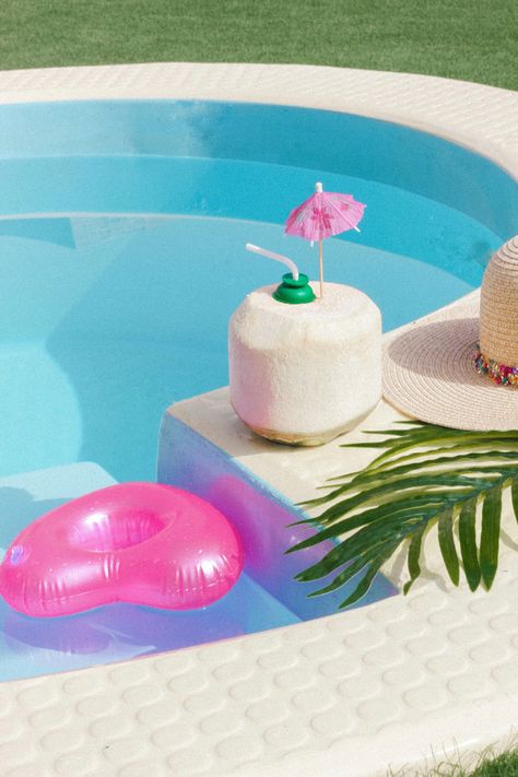 Retro Pool Parties, Swimwear Aesthetic, Pool Party, Summer Time, Summer Vibes, Coconut, Pool, Lifestyle