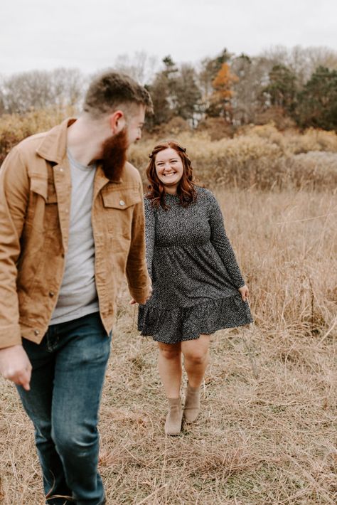 Prompts For Couples, Older Couple Poses, Fall Couple Outfits, Fall Couple Pictures, Plus Size Photography, Prompt Ideas, Couple Engagement Pictures, Couples Engagement Photos, Engagement Photos Fall