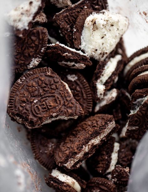 Cookies and Cream Bars - Oreo Cookie Bars Cookies And Cream Aesthetic, Oreo Cookie Bars, Cookies And Cream Bars, Oreo Cookie Bar, Ice Cream Games, Vegetarian Cookies, Chocolate Bites, Crushed Oreos, Big Cookie