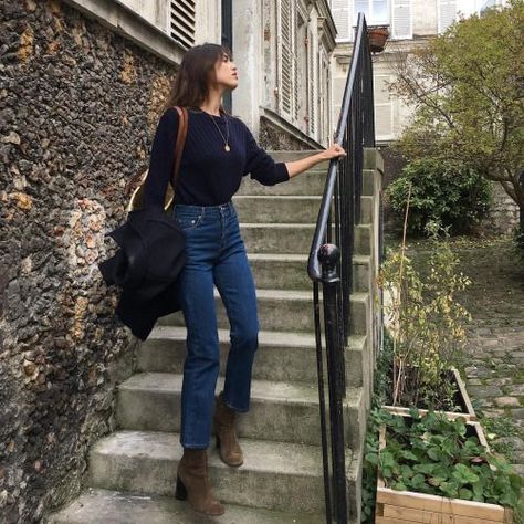 Photo Jeanne Damas Style, Style Parisienne, Jeanne Damas, Chique Outfits, Paris Mode, Moda Jeans, Winter Mode, Looks Street Style, Looks Black