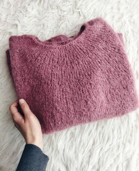 Knitting With Mohair Yarn, Mohair Jumper Knitting Pattern, Free Mohair Knitting Patterns, Knitted Mohair Sweater, Mohair Knitting Patterns Free, Mohair Knitting Patterns, Mohair Crochet Sweater, Knitting Mohair, Mohair Sweater Pattern