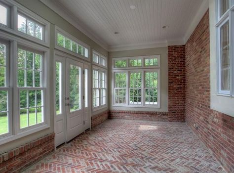 Love the brick Enclosed Patio Ideas, Closed In Porch, Brick Floors, Four Seasons Room, Balkon Decor, Sunroom Addition, Enclosed Porches, Home Greenhouse, Sunroom Designs