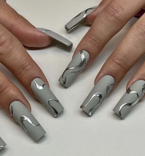 Matte Design Nails, Nails Inspiration Matte, Nail Designs Grey, Nails Gris, Gray Nails Ideas, Grey Nails Design, Trendy Nails Grey, Grey Nails Ideas, Grey Nail Ideas