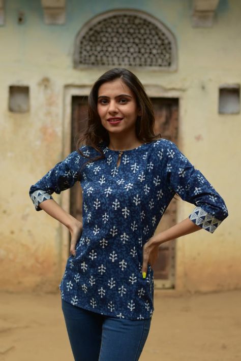 *Presented by* *Ankita hand block print bagru jaipur 9636485878* New collection of cotton hand printed#TOP available... Size = 38-46 Length = 26 Arm length=17 Book now Ready to dispatch Short Kurtis For Jeans Cotton, Block Print Kurti Designs, Cotton Tops For Jeans, Short Kurtis For Jeans, Tops Designs For Jeans, Block Print Top, Trendy Cotton Tops, Short Kurti Designs, Printed Kurti Designs