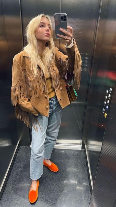 Brown Suede Fringe Jacket Outfit, Suede Fringe Vest Outfit, Fringe Coat Outfits, Fringe Suede Jacket Outfit, Tassel Jacket Outfit, Brown Fringe Jacket Outfit, Suede Fringe Jacket Outfit, Fringe Vest Outfit, Suede Vest Outfit