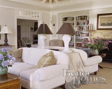 Eye For Design: Decorating With Back To Back Sofas Back To Back Sofas, Large Living Room Layout, Sala Grande, Living Room Arrangements, Furniture Placement, Large Family Rooms, Design Salon, Beautiful Rooms, Living Room Design Decor