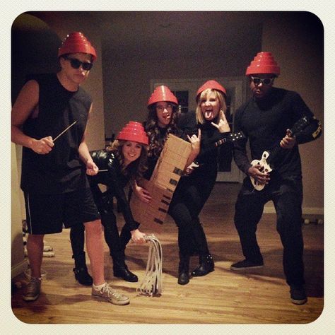 Devo Devo Costume Diy, Devo Costume, 80 Costume Ideas For Women, Rock And Roll Theme Party Outfit, 80's Costume Ideas, 80s Couple Costume, 80s Couples, Nascar Outfit, Nascar Costume