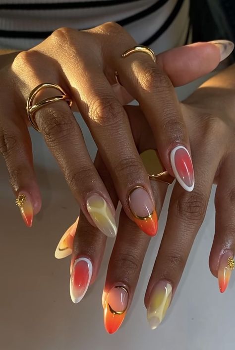 Red And Orange Aura Nails, Hawaii Inspired Nails, Hawaii Nail Designs, Nail Poses, Nails And Rings, Nail Design Glitter, Aura Nails, Nagellack Trends, Nail Business