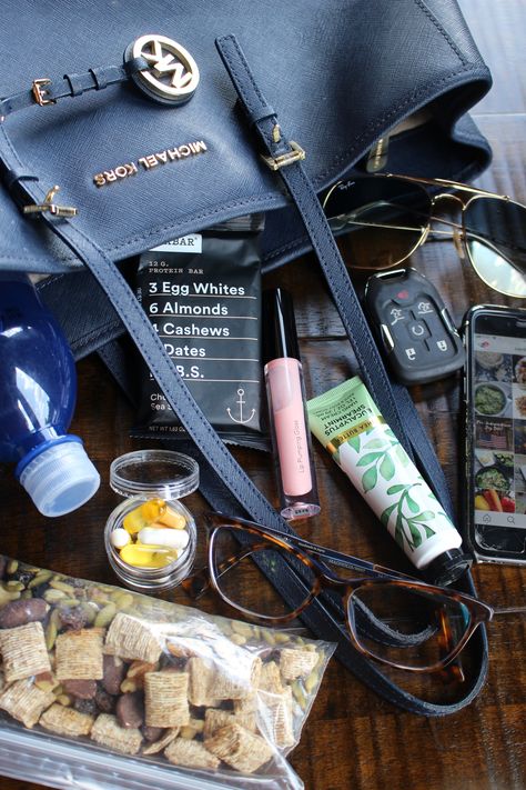 What’s in the dietitian’s purse? SNACKS ☺, water, my daily vitamins, glasses, hand lotion, lip-gloss and my shades of course! I think it’s interesting to see what people carry around with them. Hopefully my purse shouts a healthy lifestyle to you! What’s in your purse? #WhatsInMyPurse #Motivation #MotivationMonday #Nutrition #MondayMornings #healthylifestyle @rayban @post_cereals @sunmaid @rxbar @bluediamond @michaelkors Purse Snacks, Post Cereal, What's In My Purse, Whats In Your Purse, Daily Vitamins, What In My Bag, Protein Bars, Hand Lotion, Work Bag