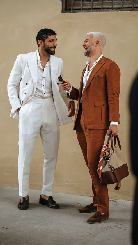 What they are wearing: A look at the street style at Pitti Uomo #PittiUomoFashion #FashionInspo #StreetStyle #PittiUomo #PittiUomoStyle @Pitti Immagine Uomo @Paul Jeong/Hypebeast David Gandy Style, Mens Casual Wedding Attire, Pitti Uomo Street Style, Casual Wedding Attire, Mens Casual Suits, Dandy Style, Mens Casual Dress Outfits, Mens Fashion Classy, Tuxedo For Men