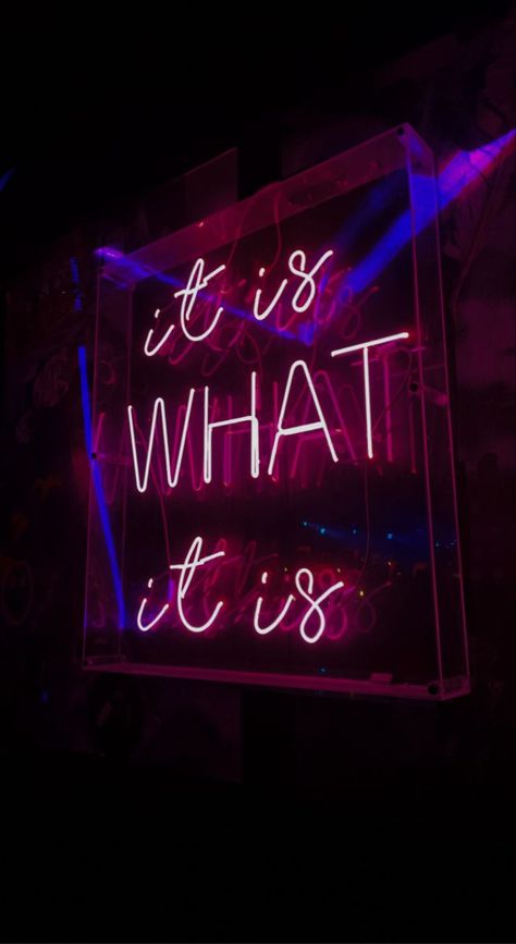 Pink Night Life Aesthetic, Night Club Neon Signs, Neon Sign Ideas Words, Neon Signs Quotes Wallpaper, Club Signs Aesthetic, Club Photos Nightclub Aesthetic, Club Sign Ideas, Quotes Aesthetic Neon, Neon Lights Aesthetic Wallpaper