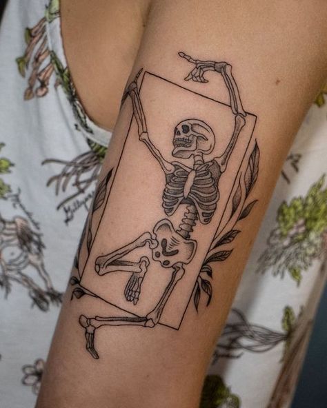 Octopus Tattoo Sleeve, Dance Tattoo, Skeleton Tattoo, Christmas Tattoo, Skeleton Tattoos, Dancing Skeletons, Female Tattoo Artists, Stomach Tattoos, Dancing Skeleton