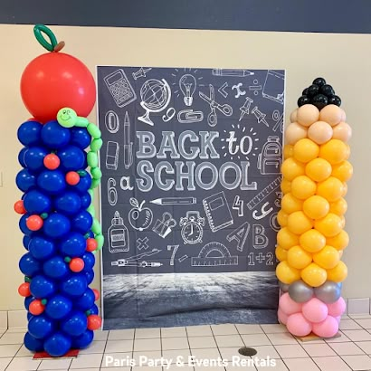 Back To School Ballon Decor, Back To School Decorations Party, Classroom Balloon Decor, New Year School Decoration, Back To School Balloons Decoration, Welcome Teachers Back To School Ideas, Back To School Party Ideas Decorations, Preschool Graduation Balloon Arch, Back To School Balloon Ideas