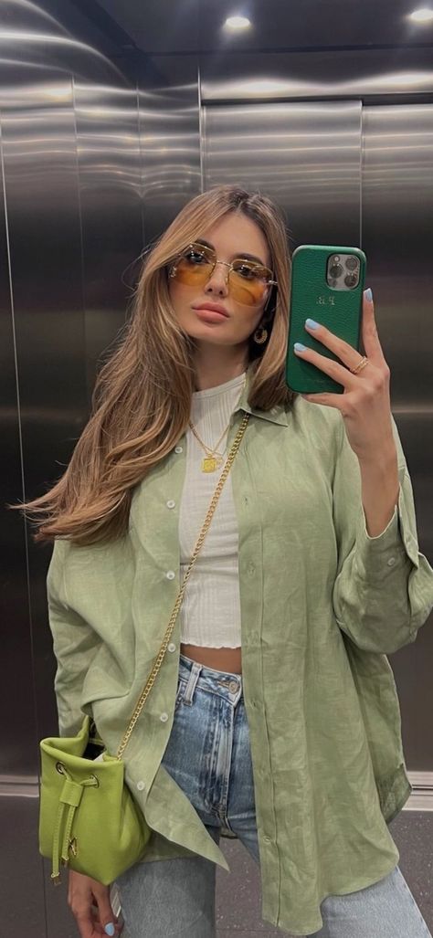 Pista Green Shirt Outfit For Women, Old Money Summer Outfits Modest, Colored Button Up Shirt Outfit, Light Green Button Up Outfit, August Outfits 2024, Green Aesthetic Outfit Girl, Green Linen Shirt Outfit Women, Outfit With Green Shirt, Cute Green Outfits Aesthetic