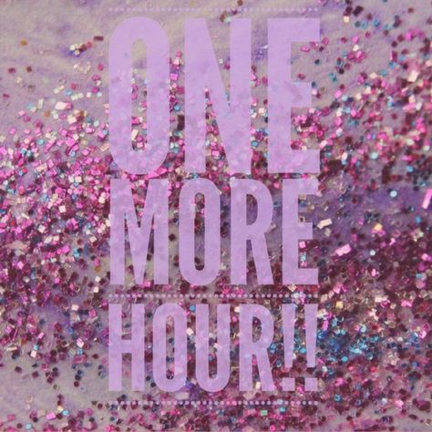 1 hour until lularoe party time www.facebook.com/groups/lularoeshannonlarisa Live Sale Graphic, Paparazzi Quotes, Pure Romance Consultant Business, Scentsy Facebook Party, One More Hour, Younique Party, Paparazzi Jewelry Images, Tupperware Consultant, Mary Kay Party