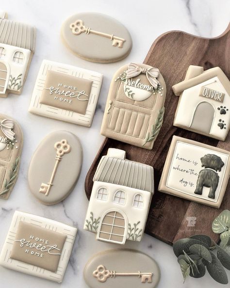 New Home Theme Ideas, New Home Cookies Royal Icing, Housewarming Party Cookies, Welcome Cookies Decorated, Welcome Home Cookies Decorated, New House Cookies, Realtor Cookies Decorated, House Sugar Cookies Decorated, Housewarming Cookies Decorated