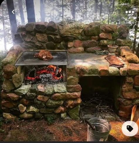 Stone Well, Stone Oven, Outdoor Oven, Enjoy The Day, Backyard Fire, Fire Pit Backyard, Camping Survival, Outdoor Kitchen Design, Outdoor Grill