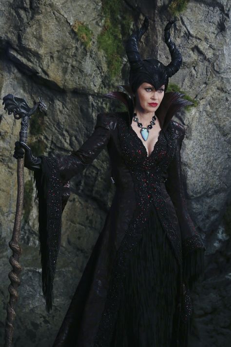 Maleficent - 4 * 11 "Heroes and Villains" Kristin Bauer Van Straten, Kristin Bauer, Maleficent Cosplay, Julianna Margulies, Evil Queens, Audrey Tautou, Meryl Streep, Evil Queen, Time Photo