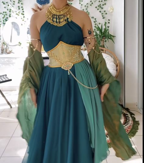 Goddess Outfit Inspiration, Genie Aesthetic Outfit, Ancient Greece Clothing Aesthetic, Indian Goddess Dress, The Arcana Outfits Ideas, Greek Outfit Designs, Egyptian Clothing Aesthetic, Hera Inspired Outfits, Greek Outfit Design