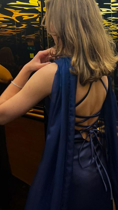 Dark Blue Prom Dress Aesthetic, Dark Blue Dress Aesthetic, Ball Dress Aesthetic, Prom Dresses Aesthetic, Prom Dress Aesthetic, Sapphire Blue Dress, Dark Blue Prom Dress, Prom Dresses Classy, Navy Blue Formal Dress