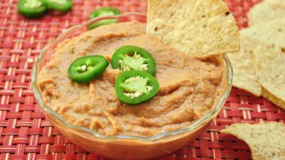 Frito Lay Bean Dip Recipe, Frito Bean Dip, Frito Lay Bean Dip, Fritos Bean Dip, Bean Dip Recipe, Nacho Fries, Best Dip Recipes, Bean Dip Recipes, Dill Dip