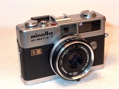 Vintage Cameras Photography, Vintage Camera Lens, Minolta Camera, Film Equipment, Photographic Film, Photo Gear, Rangefinder Camera, Classic Camera, Old Cameras