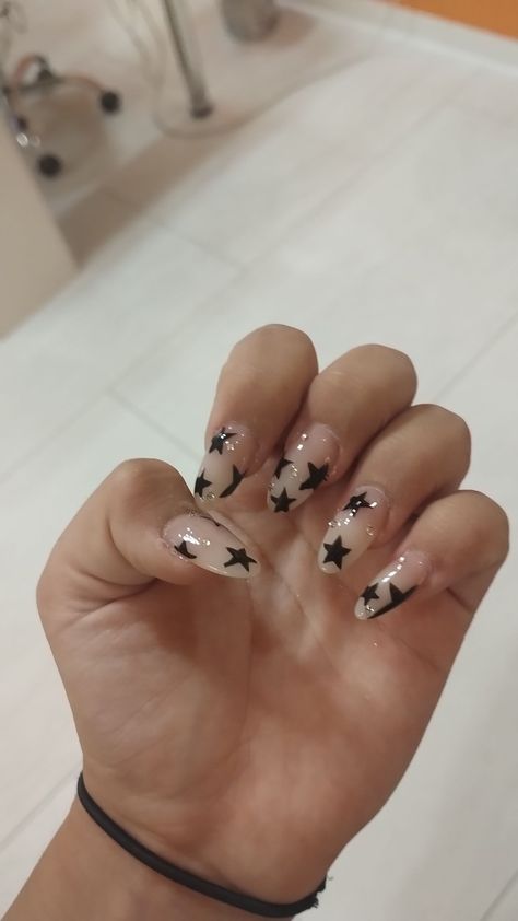 acrylic nails Star Nails Medium, Half Star Nails, Black And White Star Acrylic Nails, Rock Star Gf Nails, Clear Nails With Stars, Clear Star Nails, Star Themed Nails, Black Stars Nails, Acrylic Nails With Stars