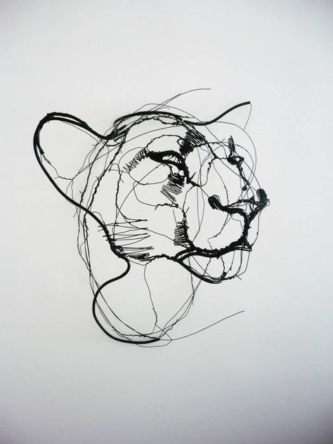 Wire Animal Sculptures Look Like Life-Size Scribbled Drawings Suspended in Mid-Air - My Modern Met Croquis, Ink Drawings, David Oliveira, Scribble Drawings, 3d Pen Art, Art Fil, Wire Sculptures, Wire Art Sculpture, Wire Drawing