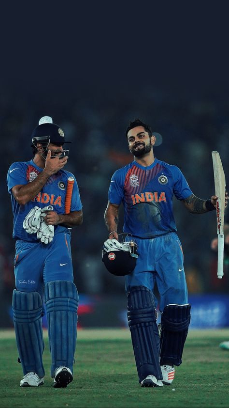 Dhoni Kohli Wallpaper, Selenophile Aesthetic Wallpaper, Selenophile Aesthetic, Virat Kohli Wallpaper, Pic Wall, Kohli Wallpapers, Dhoni Photos, Ms Dhoni Wallpapers, Virat Kohli Wallpapers