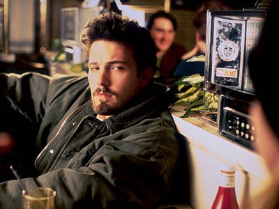 Chasing Amy ~ Ben Affleck Romantic Gestures, Chasing Amy, Michael Haneke, Family Unit, Film Photo, Letter C, Ben Affleck, All You Need Is Love, Most Romantic