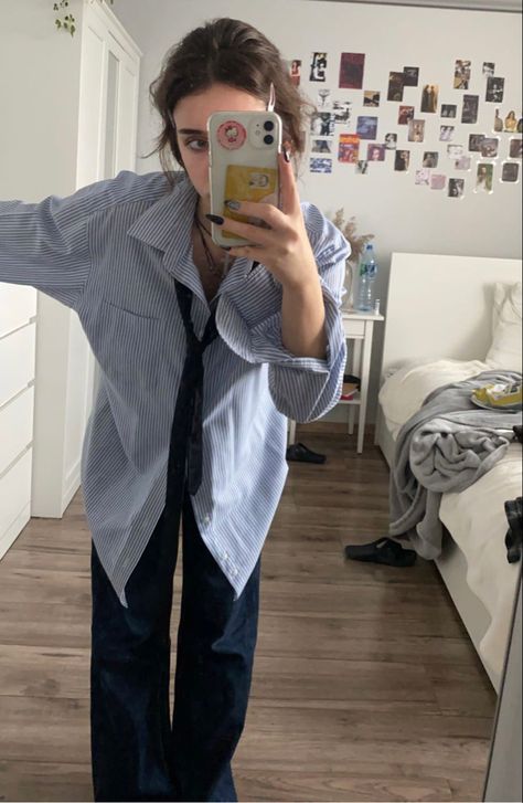 Button Up Baggy Shirt, Blue Button Up Shirt Outfit Aesthetic, Button Up Shirt Outfit Women Masculine, Button Up With Long Sleeve Underneath, Button Up And Tie Outfit, Button Up Shirt Outfit Masc, Funky Button Up Shirt Outfit, Styling Baggy Shirts, Outfit With Button Up Shirt