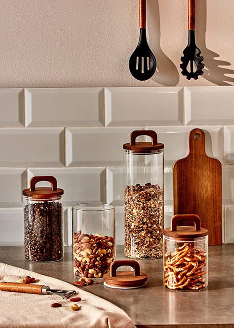 Primark Home Decor, Industrial Decor Kitchen, Glass Kitchen Canisters, Primark Home, Kitchen Storage Canisters, White Photo Frames, Pantry Essentials, Interior Minimalista, Zen Decor