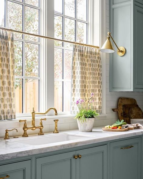 Katie Davis Design (@katiedavisdesign) • Instagram photos and videos Kitchen Sconces Over Sink, Window Over Kitchen Sink, Katie Davis Design, Window Above Sink, Kitchen Sconces, Swedish Country House, Katie Davis, Over Kitchen Sink, Curtain Trim